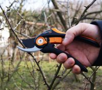 Секатор плоскостной Fiskars SmartFit P68 (111610)