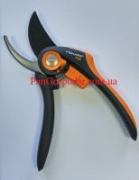 Секатор плоскостной Fiskars SmartFit P68 (111610)