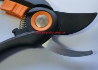 Секатор плоскостной Fiskars SmartFit P68 (111610)
