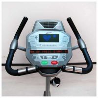 Профессиональный вертикальный велотренажер Spirit CU800