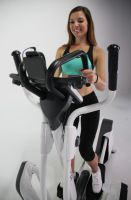 Эллиптический тренажер Yowza Fitness Jupiter CE3.7D