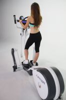 Эллиптический тренажер Yowza Fitness Jupiter CE3.7D